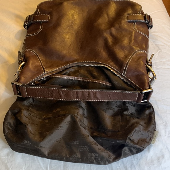 Michael Kors vintage cognac hobo with silver hardware - Picture 7 of 13